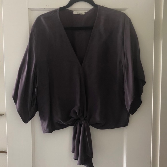 Silky grey blouse - Picture 1 of 4